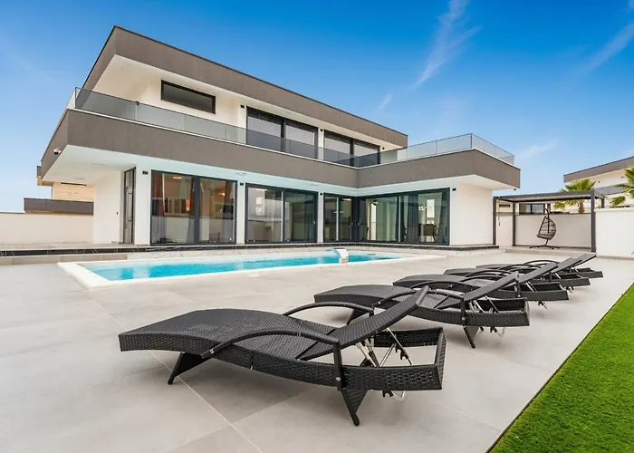 Bellavista Mit Privatpool Nahe Zadar * Dracan