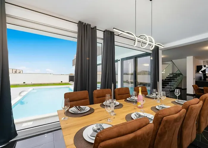 Bellavista Mit Privatpool Nahe Zadar *