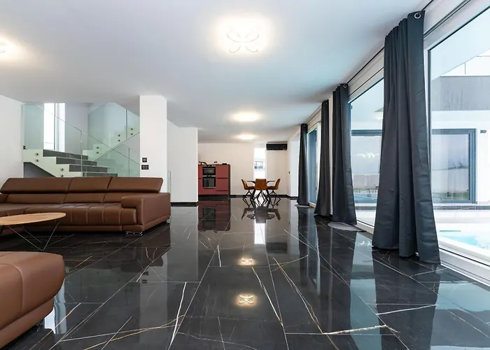 Vila Bellavista Mit Privatpool Nahe Zadar