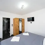 Bellavista Mit Privatpool Nahe Zadar *