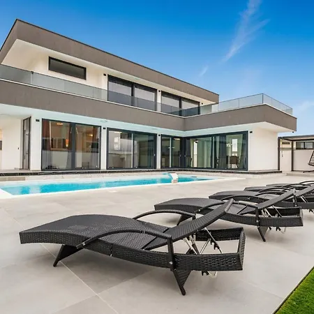 Bellavista Mit Privatpool Nahe Zadar * Dracan