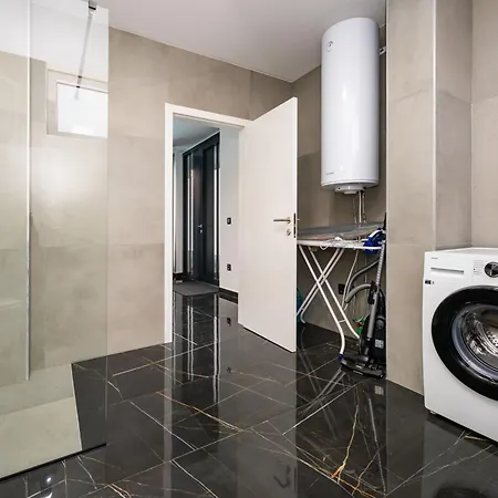 Bellavista Mit Privatpool Nahe Zadar Dracan