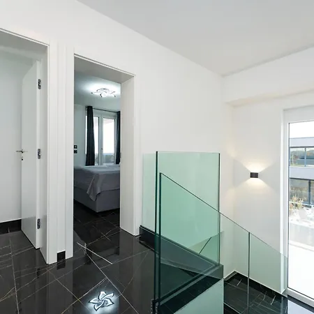 Bellavista Mit Privatpool Nahe Zadar Villa *