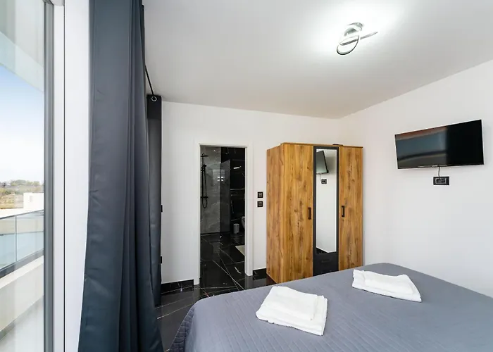 Вилла Bellavista Mit Privatpool Nahe Zadar *